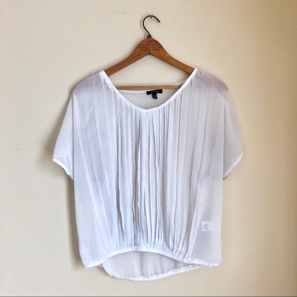 Apt 9 Short Sleeve Sheer Pleated Blouse